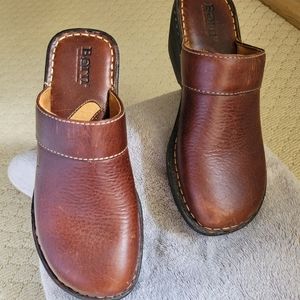 Born ladies leather clogs
